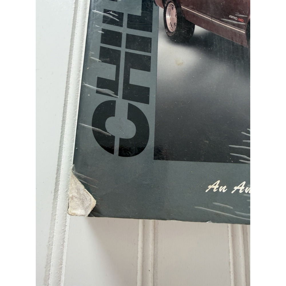 Chilton General Motors Astro Safari 1985-96 Repair Service Manual 28100 - Picture 2 of 4